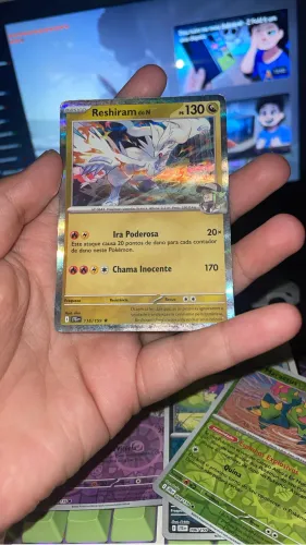 Reshiram carta de Pokémon *