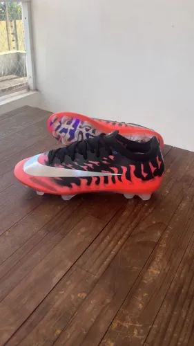 Chuteira Nike 