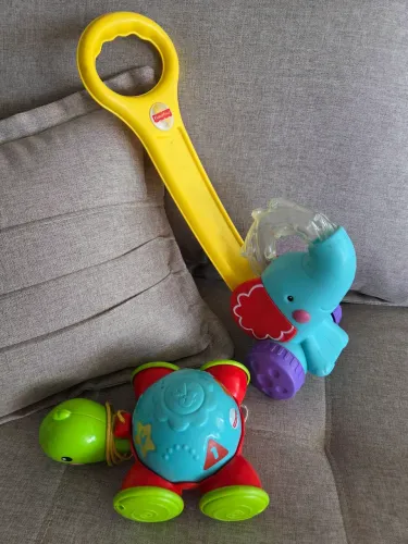 Empurrador e puxador fisher price 