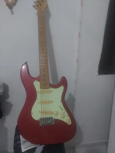 VENDO GUITARRA STRINBERG STS 100