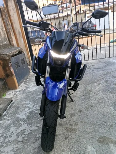 Yamaha fazer 250cc.