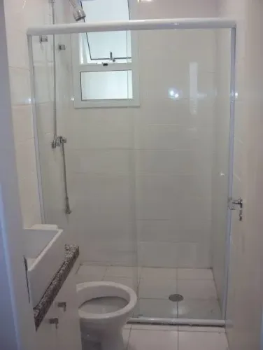 Vidraçaria em geral