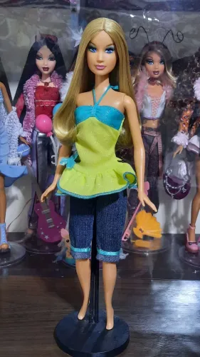 Boneca Barbie Ultra Hair Mechas Coloridas 2008