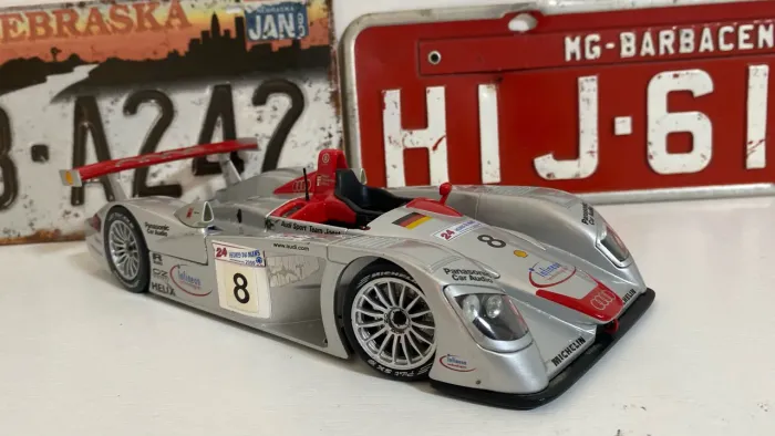 Miniatura Audi 1/18