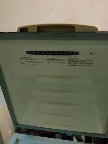 Freezer dupla função. Resfria e congela