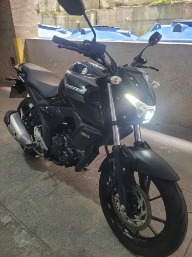 FZ15 1.2Km igual saída de fábrica.