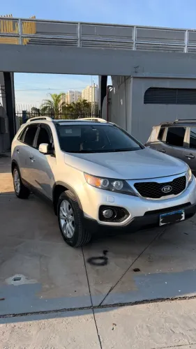 Kia Motors Sorento 3.5 V6 24V 278cv 4X4 Aut. 2013