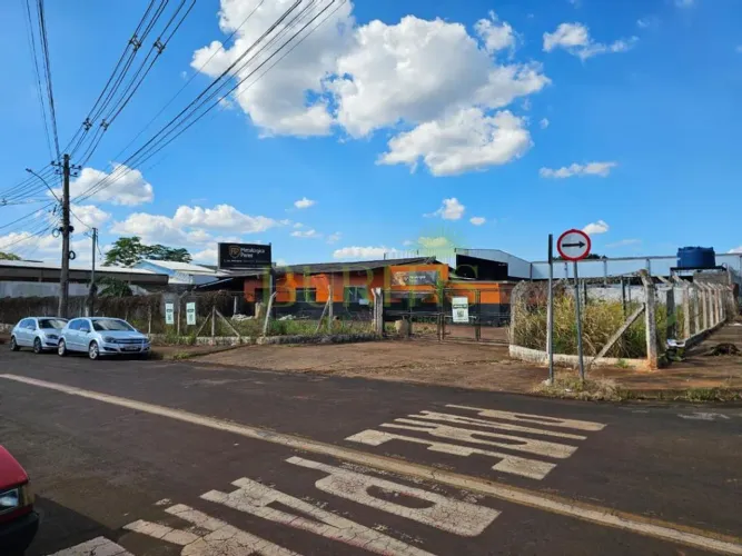 Galpão à venda e para alugar em Rio Verde, Setor Alvorada, com 1812.89 m²