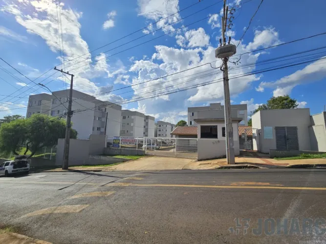 Apartamento com 2 quartos para alugar por R$ 760.00, 55.00 m2 - NUCLEO HABITACIONAL PAPA J