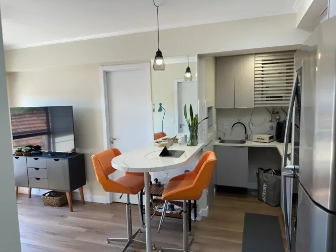 Apartamento à venda no bairro Rio Branco com living de 52 m² e 2 dormitórios/quartos