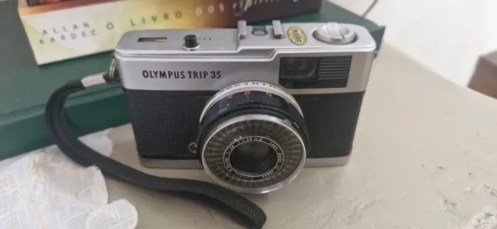 Maquina fotográfica retro olimpus