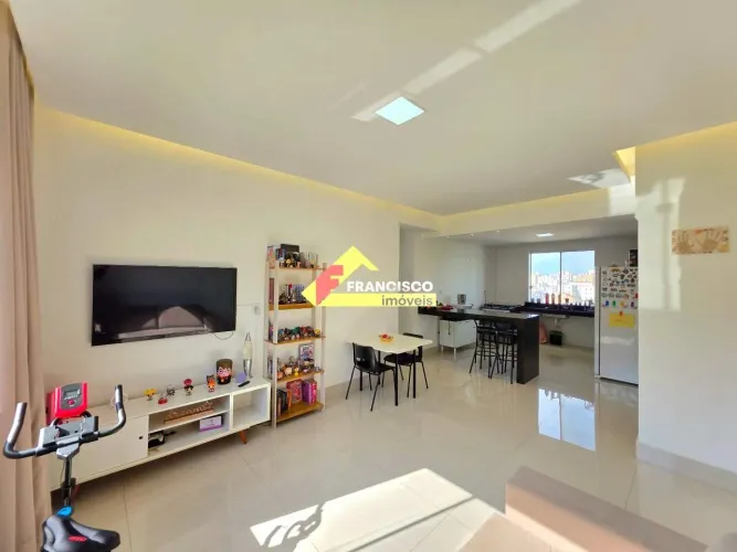 Apartamento à venda, 3 quartos, 1 suíte, 2 vagas, Sidil - Divinópolis/MG