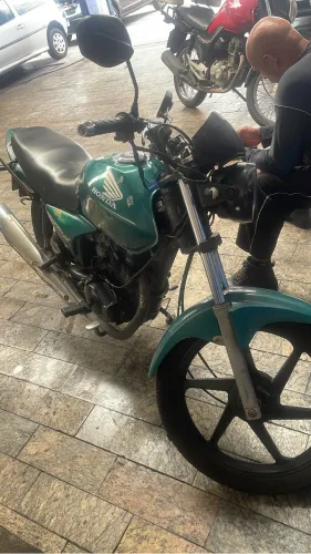 Moto titan 150