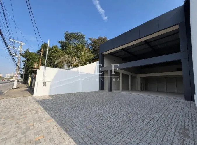 Galpão para alugar no Butantã;