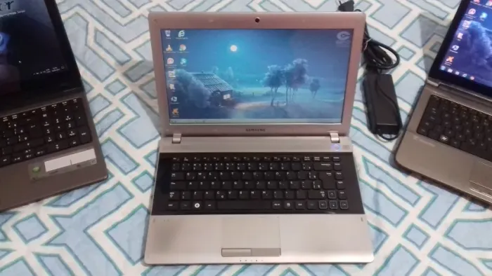 Promoção do dia 500,00 !!! Notebooks Samsung, AMD DualCore, 4gb, HD 320 Gb Win7