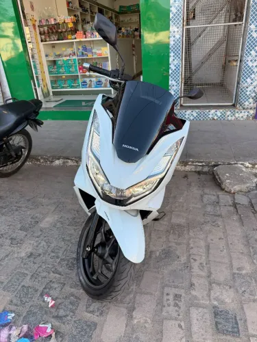 Honda PCX 2024 ÚNICO DONO 8.900KM rodados toda revisada