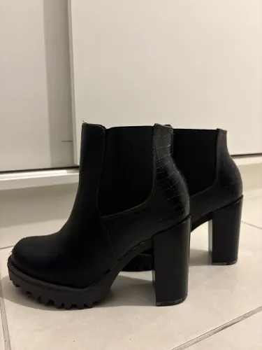 Bota | Preta | Tamanho 34