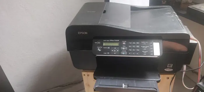 Impressora Epson usada em excelente estado.