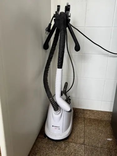Passadeira a vapor Cadence Lisser