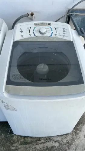 VENDO MAQUINA DE LAVAR ELETROLUX