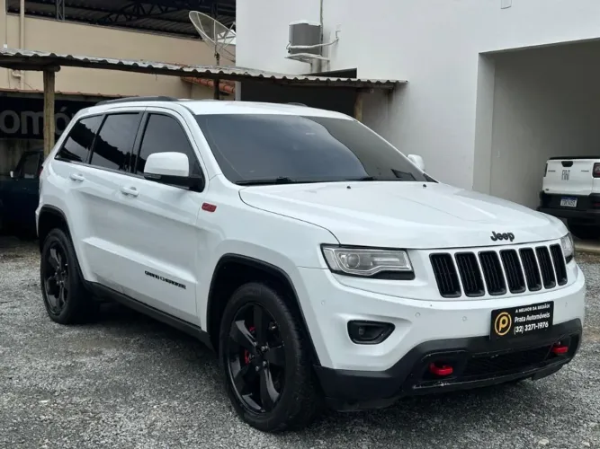 Jeep Grand Cherokee Limited 3.0 TB Dies. AUT 2014