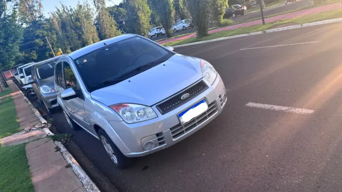 Ford Fiesta 1.0 8V Flex/class 1.0 8V Flex 5P 2010