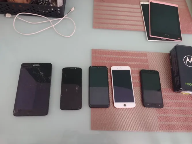 Vendo celulares usados com defeitos
