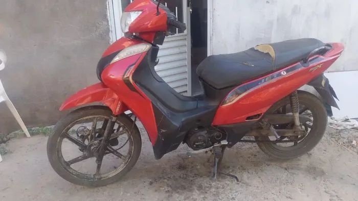 Moto toda boa