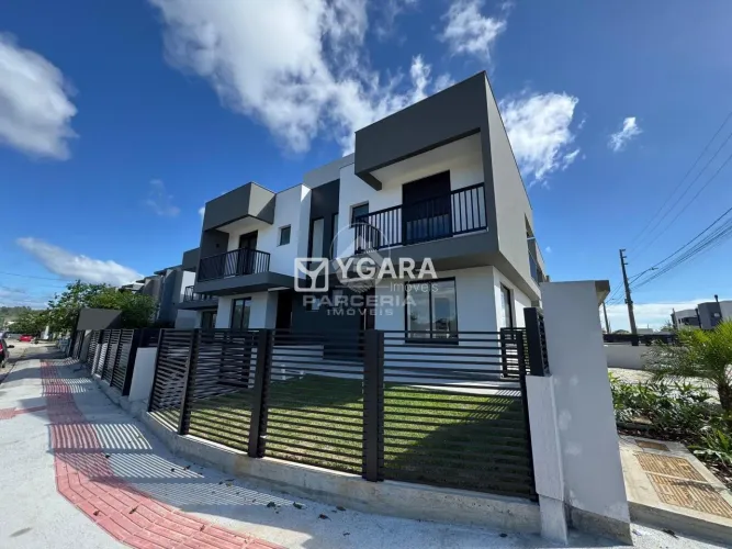 Casa para Venda em Garopaba / SC no bairro Campo Duna