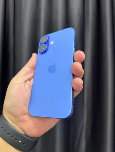 Vendo ou troco iPhone 16 126 GB azul