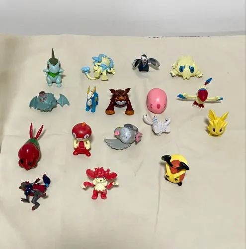 Bonecos Pokemon vários modelos