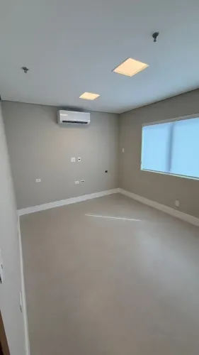 Sala comercial para venda no edificio Atrium no centro de Mogi das Cruzes