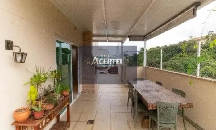 Cobertura à venda em Badu, Niterói: 2 quartos e 2 banheiros