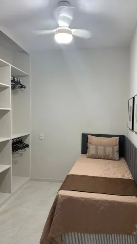 Aluguel de quarto mobiliado individual em casa compartilhada