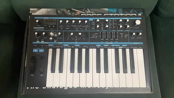 Synth Bass Novation ll