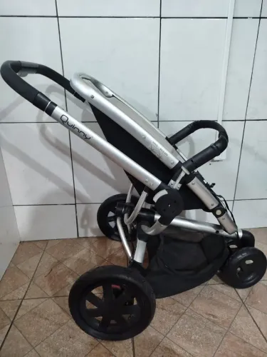 Carrinho Quinny modelo Buzz