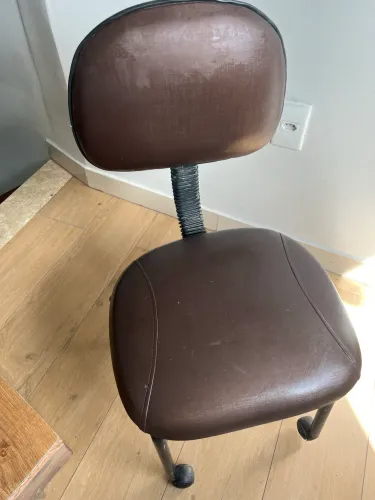 Vendo cadeira de manicure