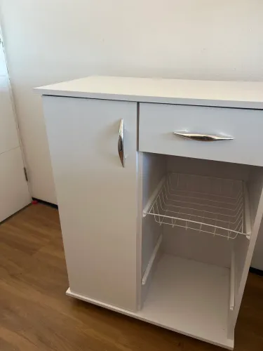 Móvel microondas fruteira