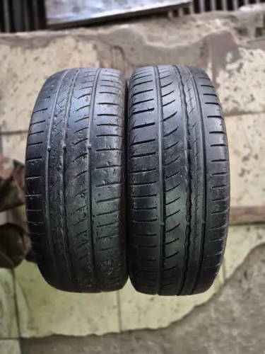 Par de Pneus 195/60/15 Pirelli
