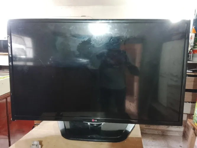 VENDO TV LG 42" TELA QUEBRADA