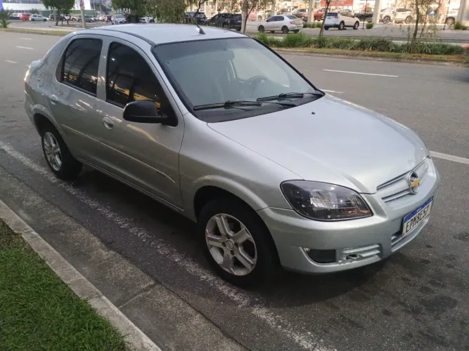 Chevrolet Prisma Sed. Maxx/ LT 1.4 8V Econof. 4P 2011
