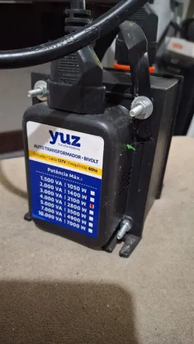 Transformador Bivolt Yuz 3000VA / 2100W - Pouco Usado ?