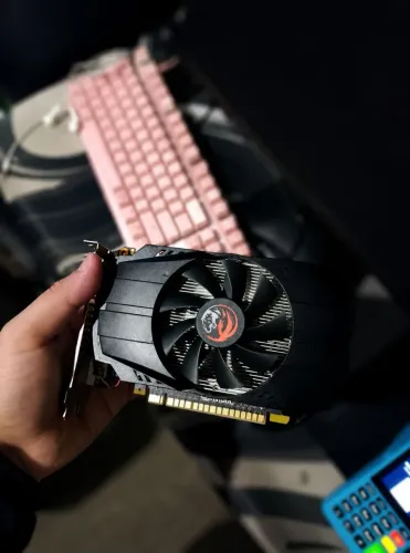 PLACA DE VIDEO GT 730 SEMI NOVA
