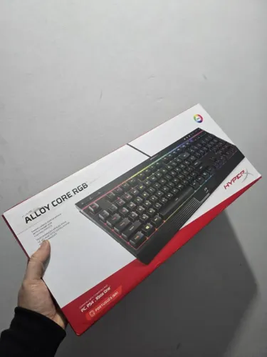 Teclado gamer ALLOY CORE RGB
