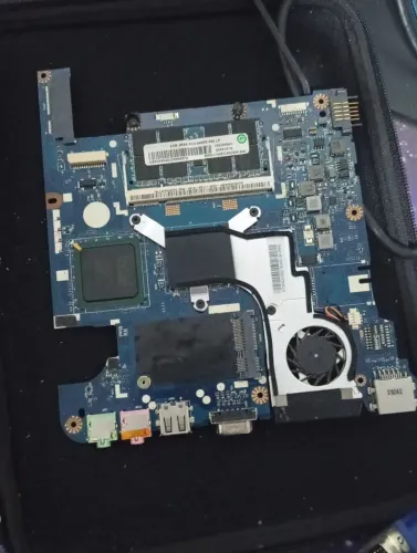 Netbook Acer aspire one d250 para consertos/peças,+hd+carregador+bateria, NÃO LIGA!!!