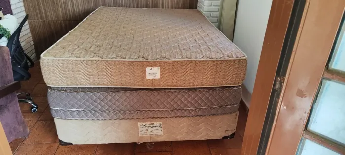 02 Colchão casal + Base casal - vendo juntos ou separados