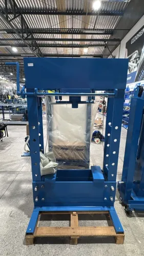PRENSA HIDRAULICA 60 TON - P60200 BOVENAU