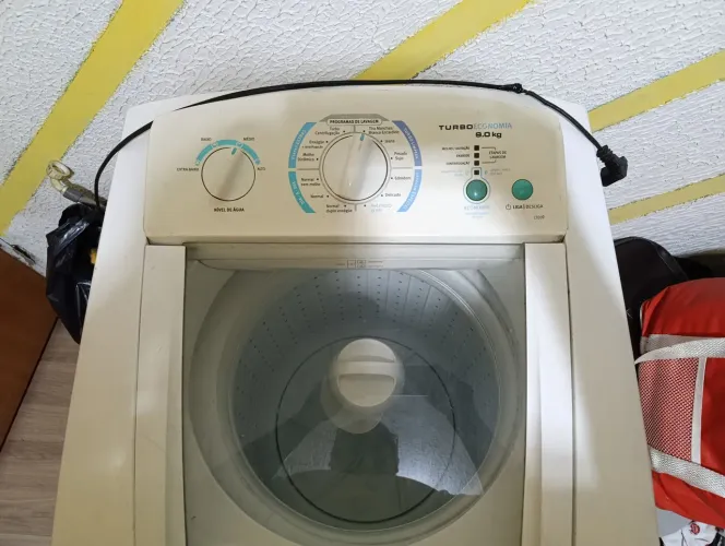 Máquina de lavar Eletrolux 9k C/defeito