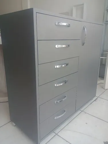 Cômoda 6 Gavetas e porta com amortecedores