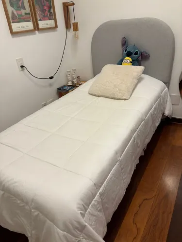 Colchão + box com caminha em baixo + cabeceira